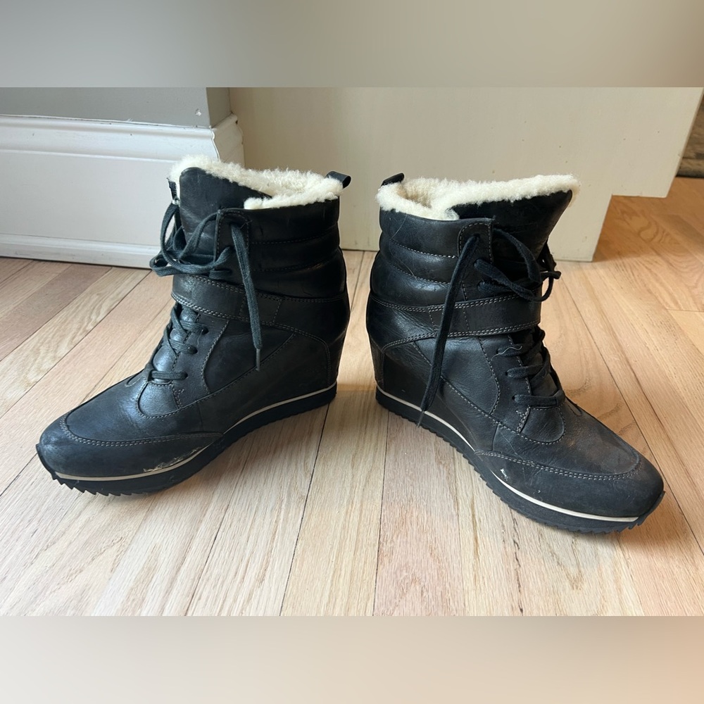Kookaburra boots